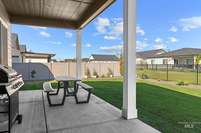 2194 N Mountain Vista Ave, Star, ID 83669