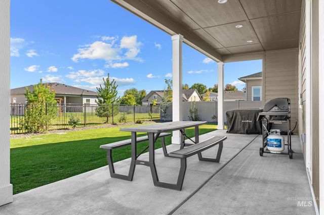 2194 N Mountain Vista Ave, Star, ID 83669