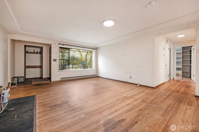 11532 19th Avenue NE, Seattle, WA 98125