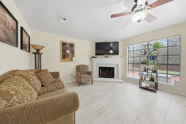 26 Eagle Rock Place, The Woodlands, TX 77381