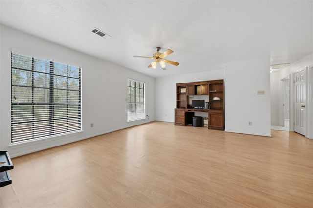 26 Eagle Rock Place, The Woodlands, TX 77381