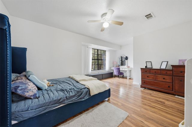 26 Eagle Rock Place, The Woodlands, TX 77381