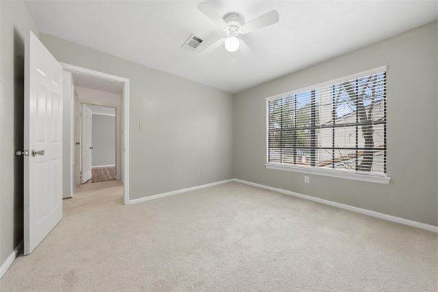 26 Eagle Rock Place, The Woodlands, TX 77381