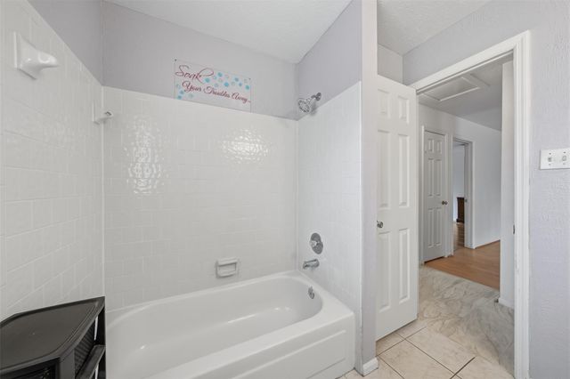 26 Eagle Rock Place, The Woodlands, TX 77381