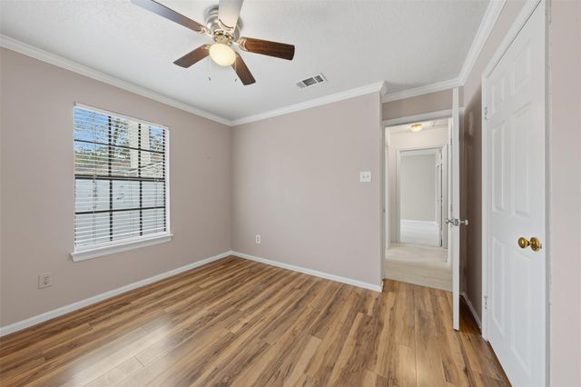 26 Eagle Rock Place, The Woodlands, TX 77381