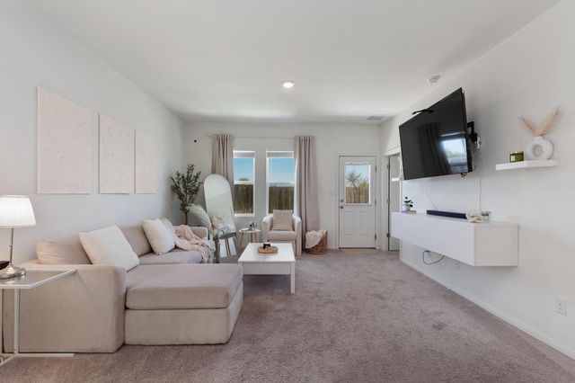 509 Red Fish LN, Hutto, TX 78634