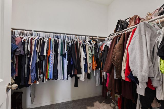 509 Red Fish LN, Hutto, TX 78634