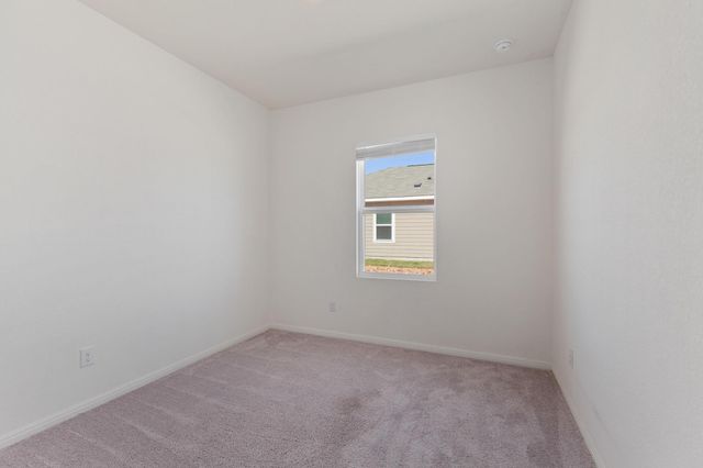 509 Red Fish LN, Hutto, TX 78634