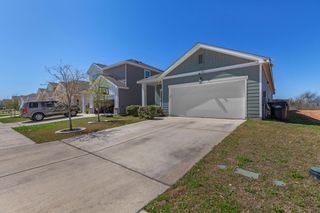 509 Red Fish LN, Hutto, TX 78634