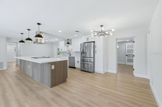 1600 CYPRESS POINT COURT, Venice, FL 34293