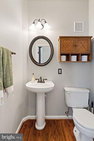 10065 TUMMEL FALLS DR, Bristow, VA 20136