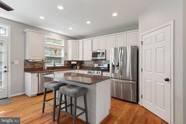 10065 TUMMEL FALLS DR, Bristow, VA 20136