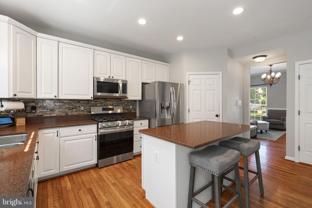 10065 TUMMEL FALLS DR, Bristow, VA 20136