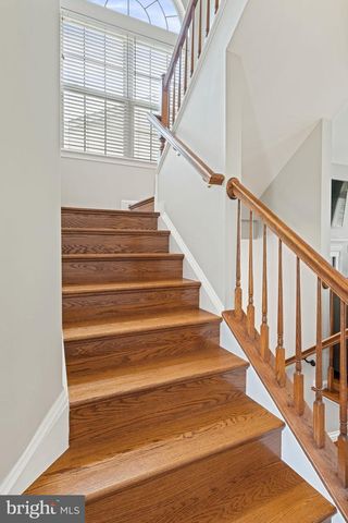 10065 TUMMEL FALLS DR, Bristow, VA 20136
