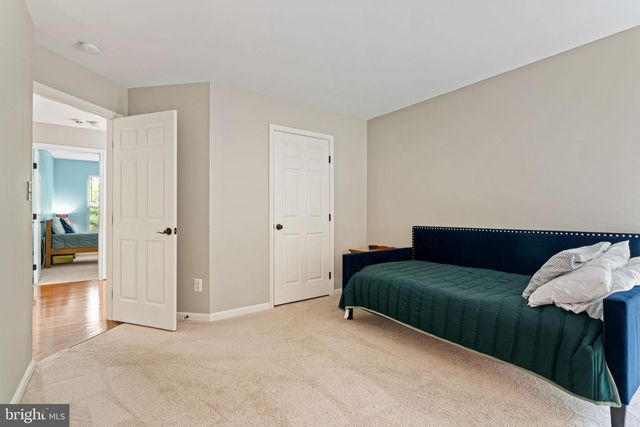 10065 TUMMEL FALLS DR, Bristow, VA 20136