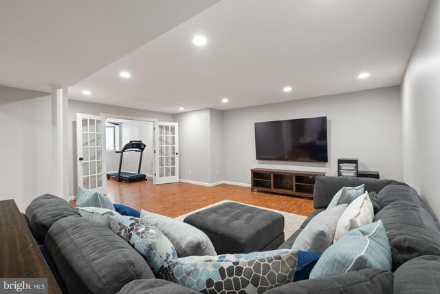 10065 TUMMEL FALLS DR, Bristow, VA 20136
