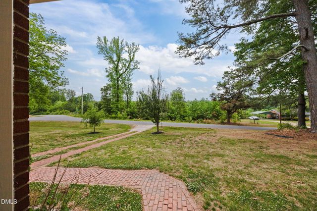 107 Edgewood Drive, Oxford, NC 27565