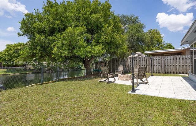 8350 NW 27th Place, Sunrise, FL 33322