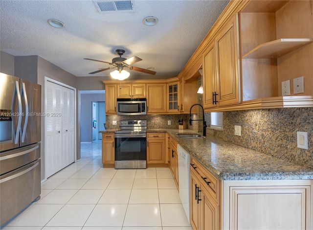 8350 NW 27th Place, Sunrise, FL 33322