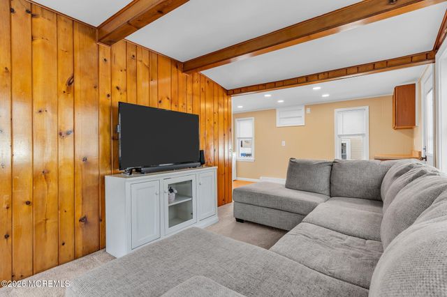 2240 Delaware Avenue, Toms River, NJ 08753