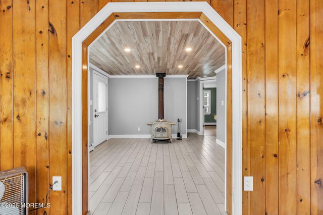 2240 Delaware Avenue, Toms River, NJ 08753