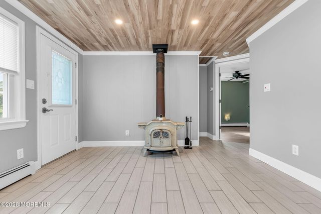 2240 Delaware Avenue, Toms River, NJ 08753
