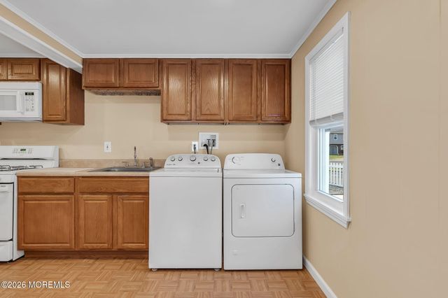 2240 Delaware Avenue, Toms River, NJ 08753