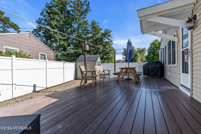 2240 Delaware Avenue, Toms River, NJ 08753