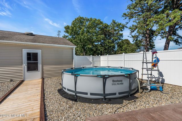 2240 Delaware Avenue, Toms River, NJ 08753