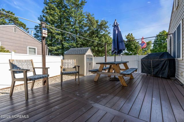 2240 Delaware Avenue, Toms River, NJ 08753