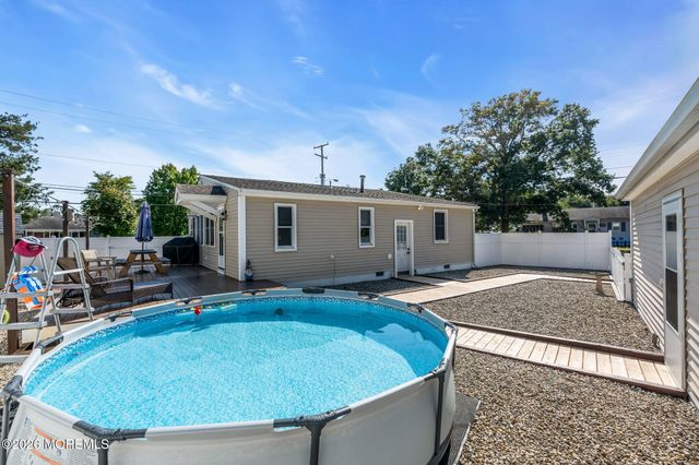 2240 Delaware Avenue, Toms River, NJ 08753