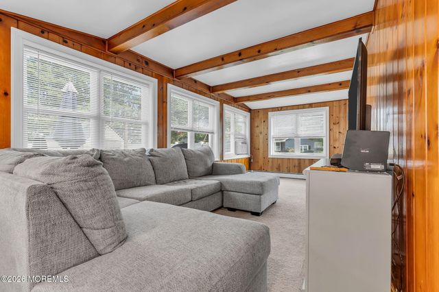 2240 Delaware Avenue, Toms River, NJ 08753