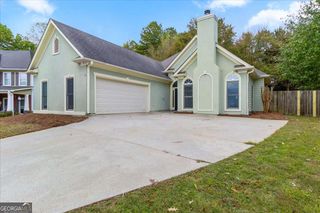 4575 Secret Cove Court, Sugar Hill, GA 30518