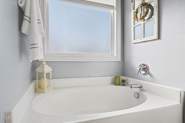 25 Walnut View Court, Youngsville, NC 27596