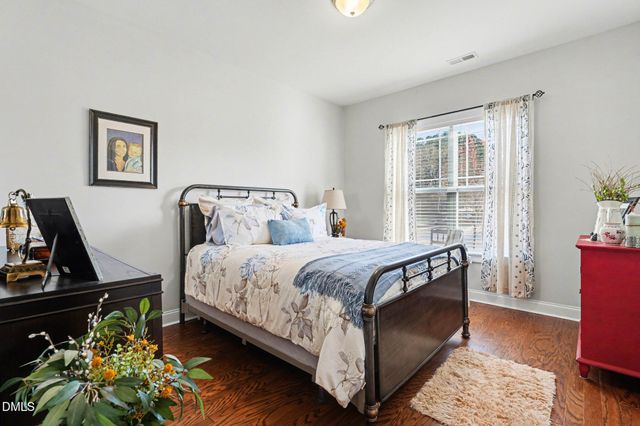 25 Walnut View Court, Youngsville, NC 27596