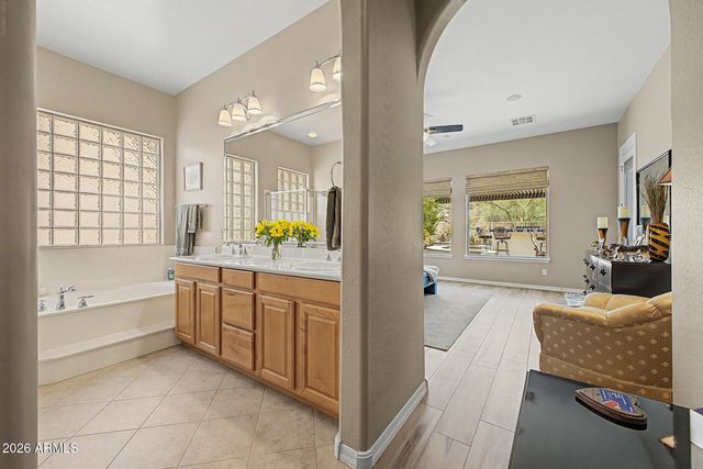 17836 W PASEO Way, Goodyear, AZ 85338
