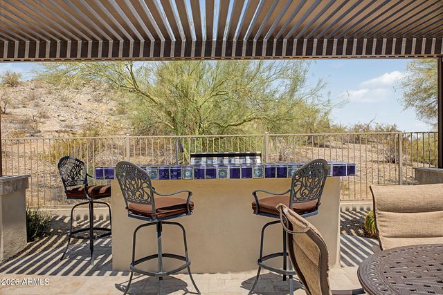 17836 W PASEO Way, Goodyear, AZ 85338