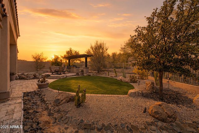 17836 W PASEO Way, Goodyear, AZ 85338