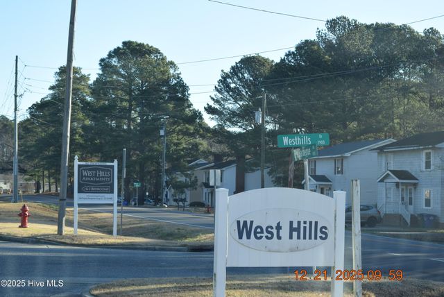 1120 B'S Barbeque Road C, Greenville, NC 27834