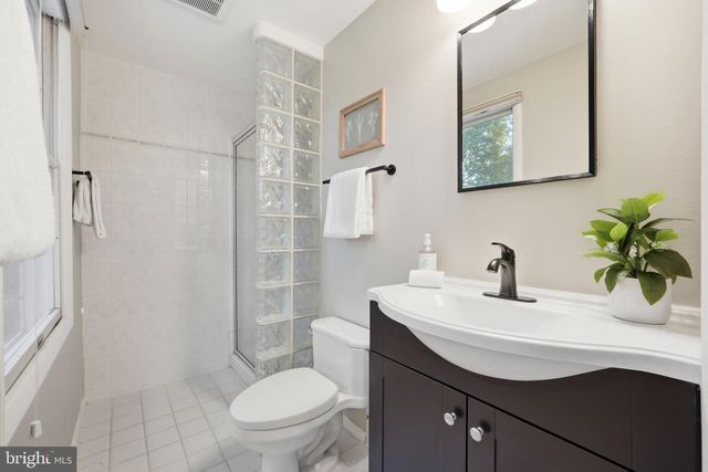 21 BELL BLUFF CT, Gaithersburg, MD 20879
