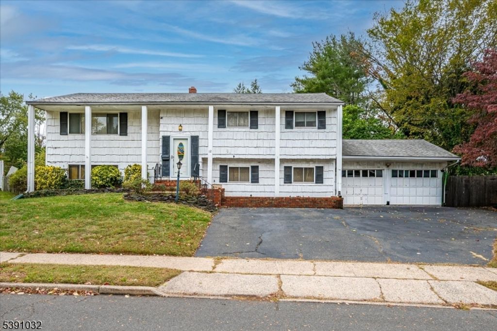12 Barker Rd, Franklin Twp., NJ 08873