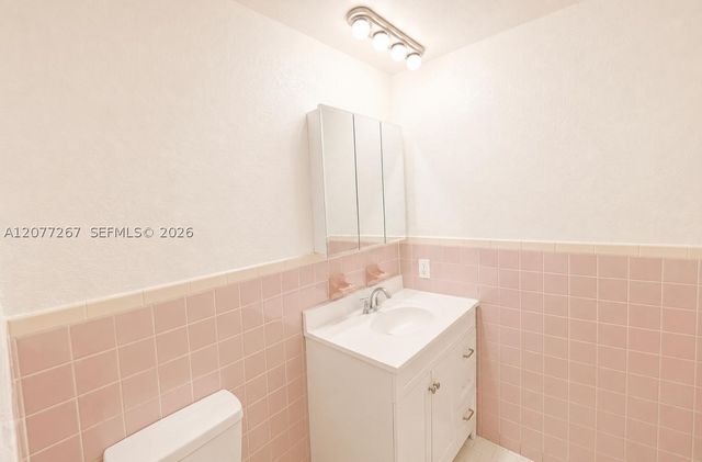 20674 NW 38th Ave, Miami Gardens, FL 33055