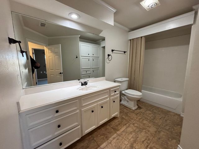 501 N 8th Street, Wolfforth, TX 79382