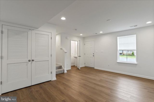 241 COLSTON RD, Charles Town, WV 25414