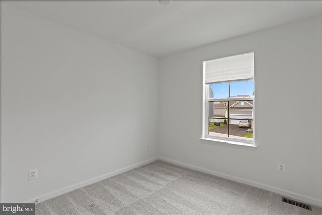 241 COLSTON RD, Charles Town, WV 25414