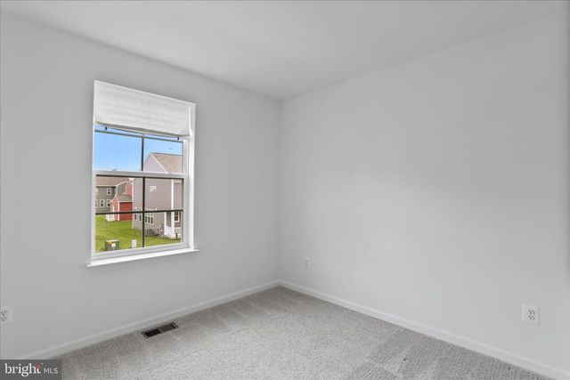 241 COLSTON RD, Charles Town, WV 25414