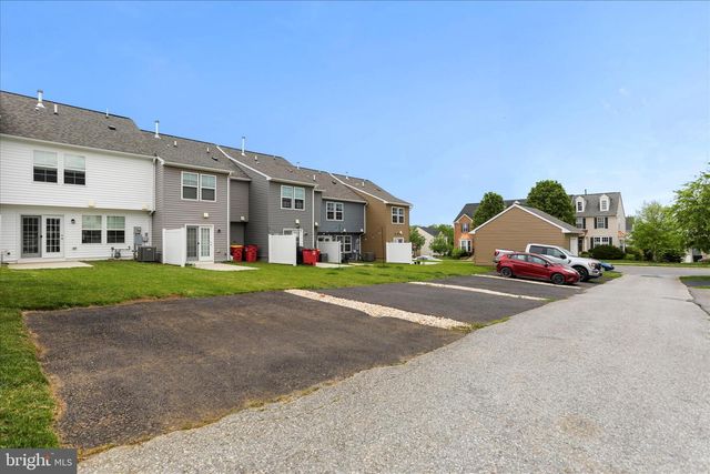 241 COLSTON RD, Charles Town, WV 25414