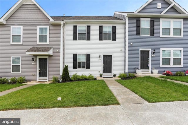 241 COLSTON RD, Charles Town, WV 25414