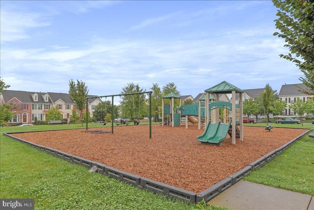 241 COLSTON RD, Charles Town, WV 25414