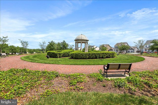 241 COLSTON RD, Charles Town, WV 25414